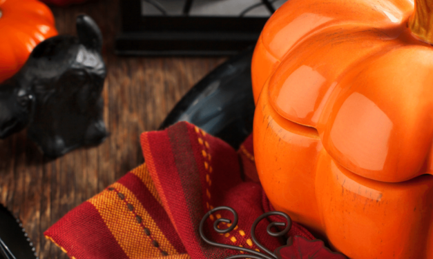 Get Your Spooky On: Best Halloween Table Decor!